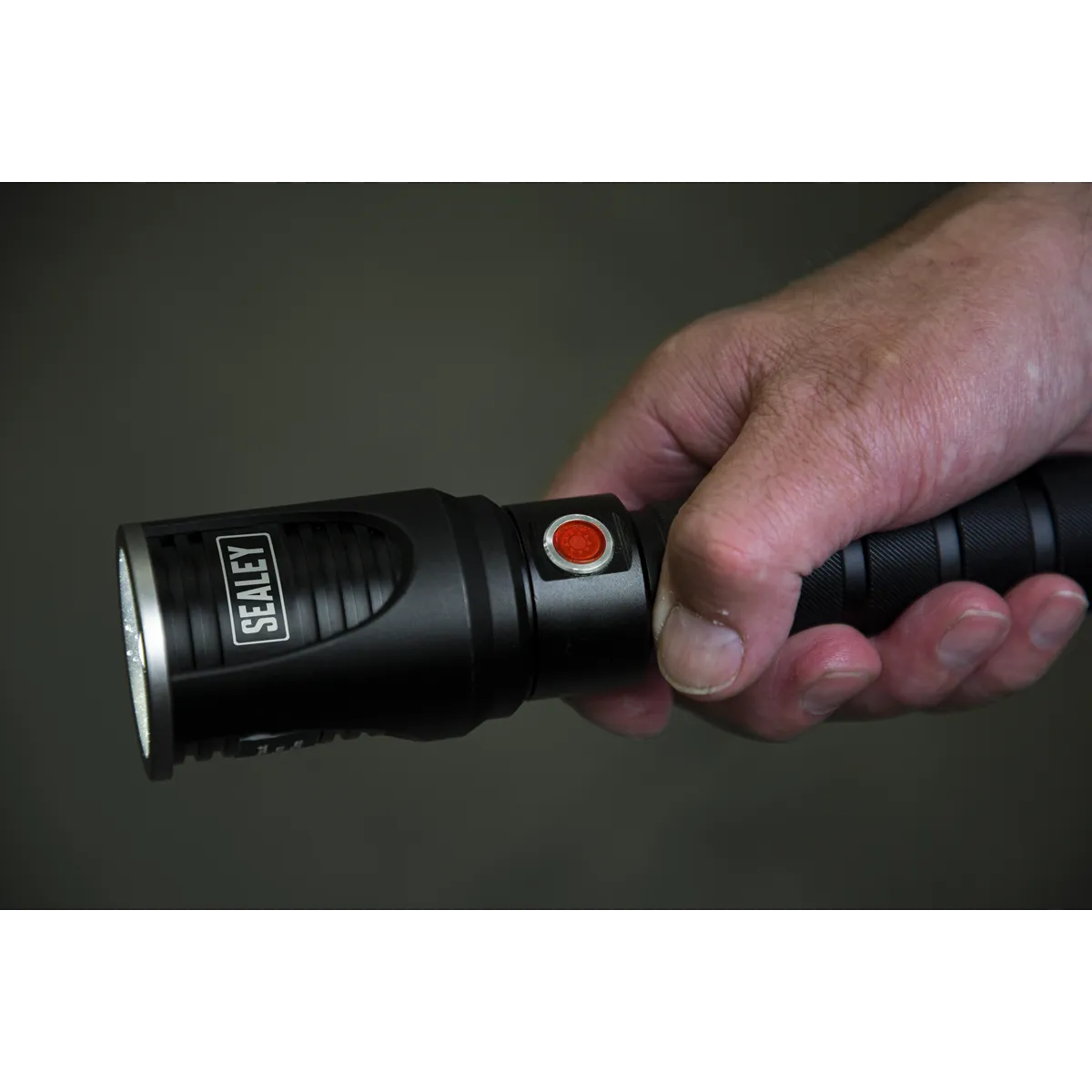 Aluminium Torch 5W CREE XPG LED Adjustable Focus Rechargeable with USB Port